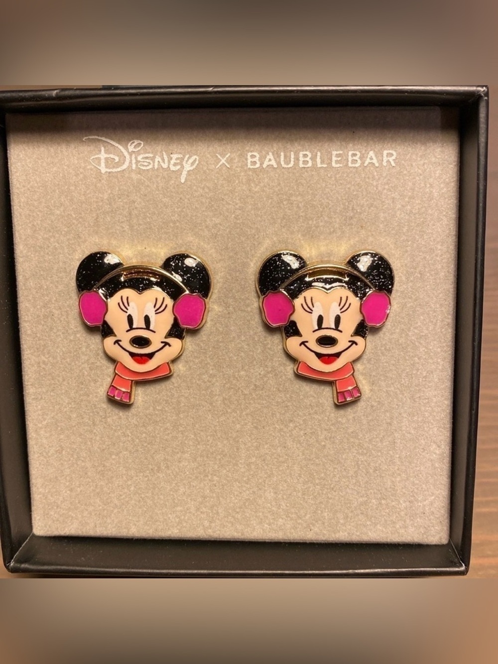 Disney x BaubleBar Minnie Mouse Winter Earmuffs Scarf Stud Earrings NIB